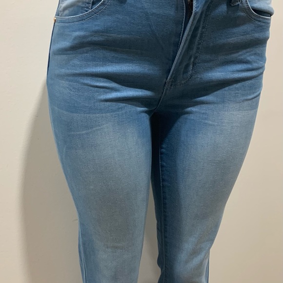 Medium blue Colombian stretch push up skinny jean - Picture 3 of 4